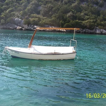 In With Balcony, Air Condition, Wifi, Washing Machine Apartamento *
